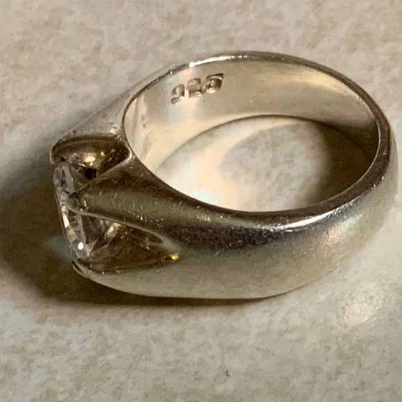 Vintage Zirconia Diamond - Men’s or Women Sterling Silver Ring - Picture 4 of 6